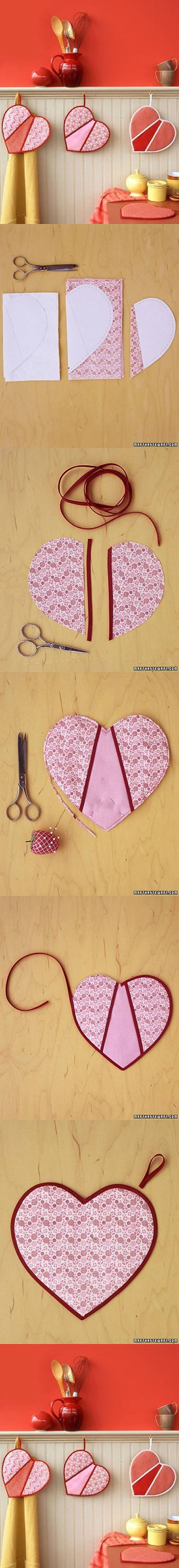 DIY-Heart-Shaped-Pot-Holders11